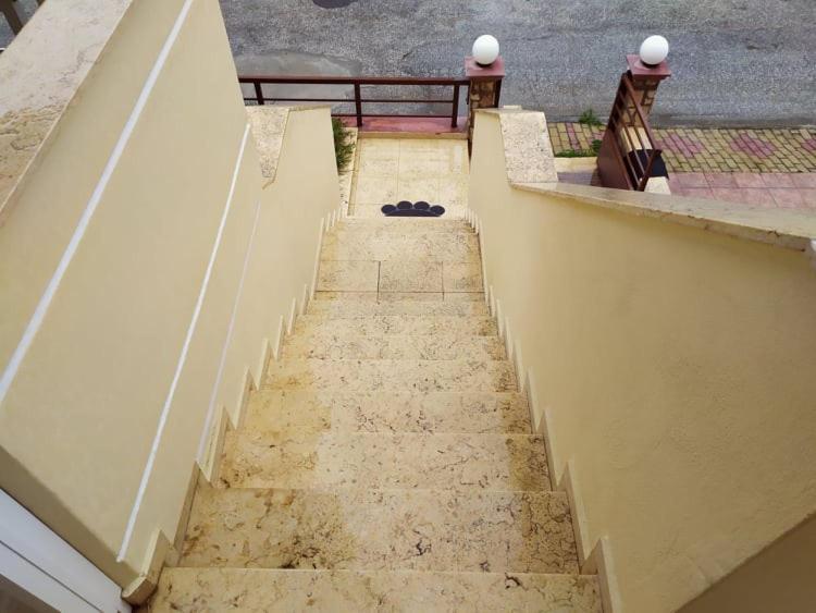 הוילה Néa Péramos Elena House מראה חיצוני תמונה