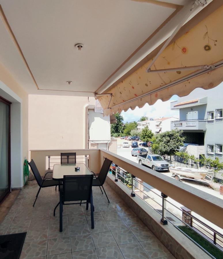 הוילה Néa Péramos Elena House מראה חיצוני תמונה