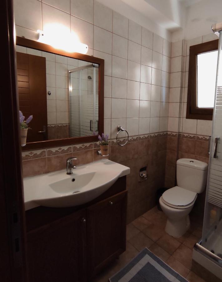 הוילה Néa Péramos Elena House מראה חיצוני תמונה