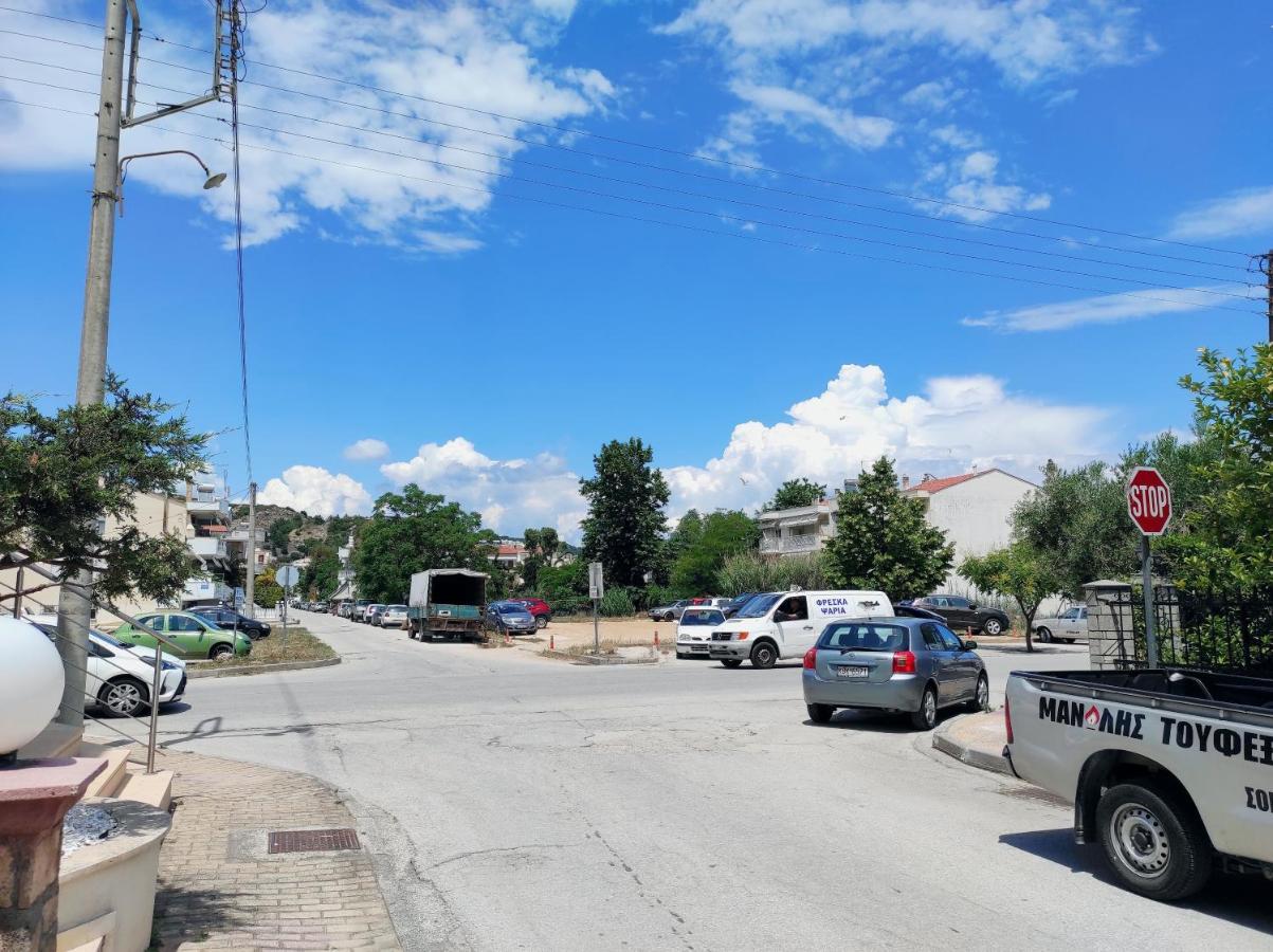 הוילה Néa Péramos Elena House מראה חיצוני תמונה