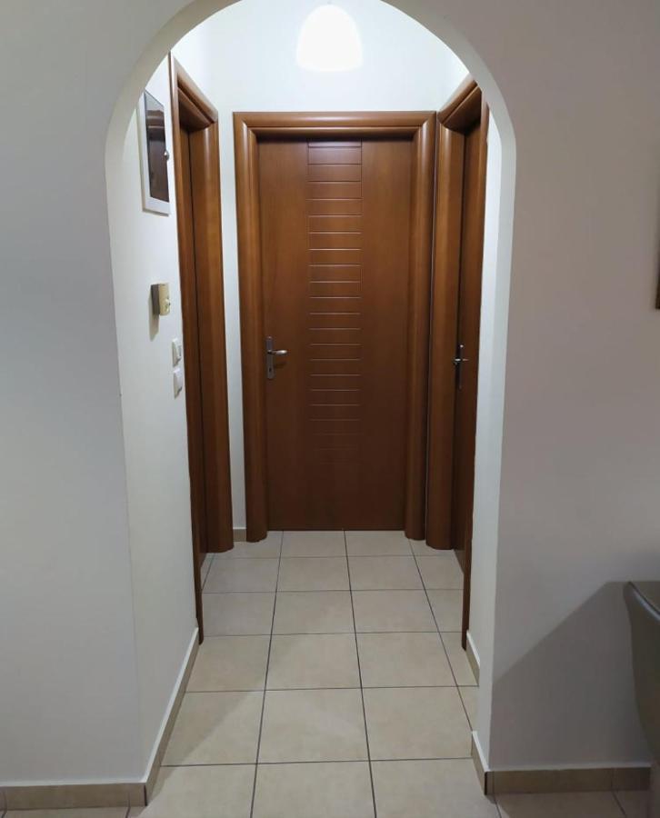 הוילה Néa Péramos Elena House מראה חיצוני תמונה