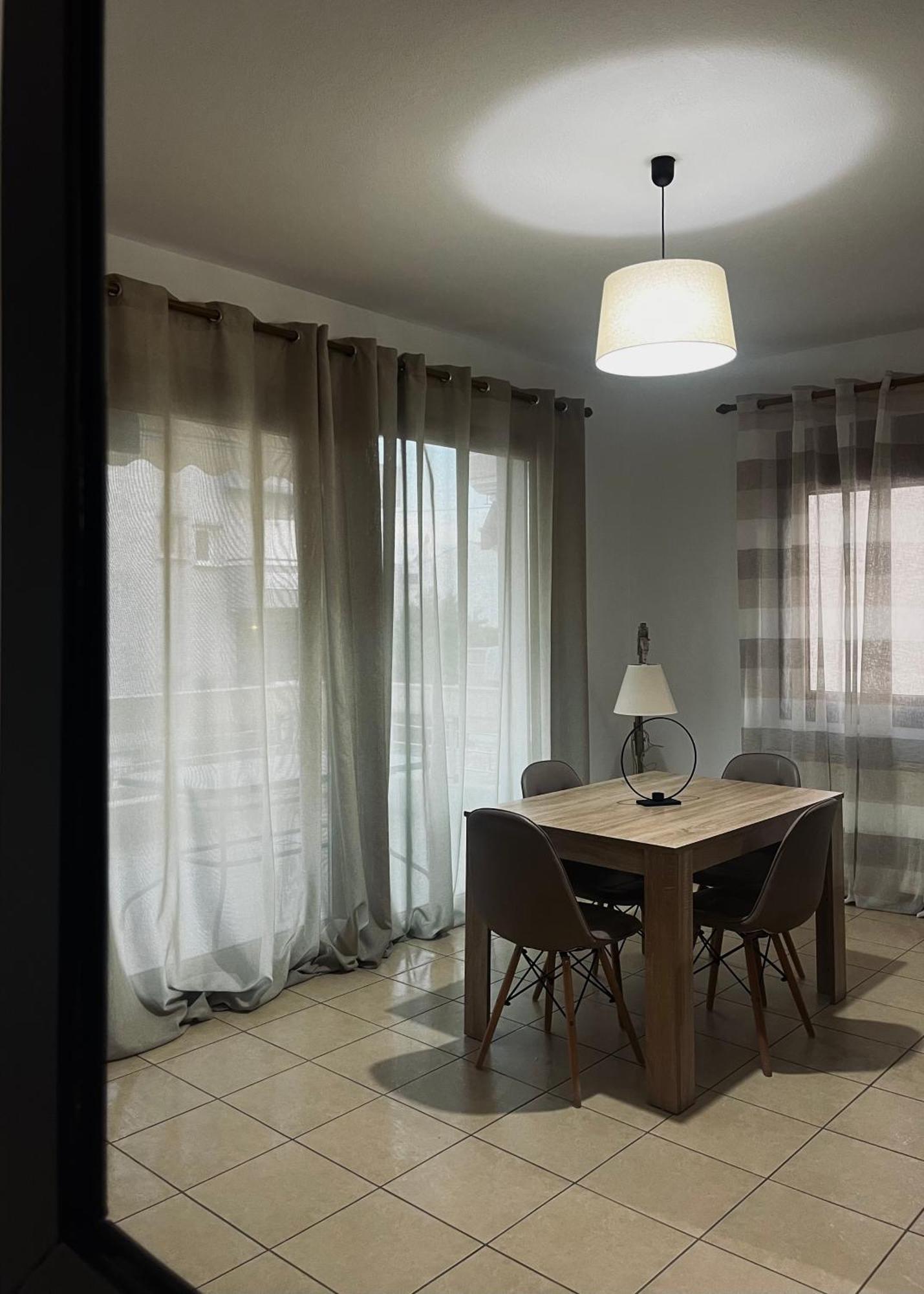 הוילה Néa Péramos Elena House מראה חיצוני תמונה